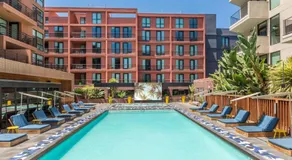 Modern Hollywood Apt with Pool Spa & Great Views - Image 3
