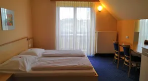 Kunstcafe Rooms - Image 5
