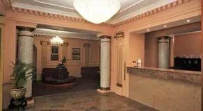 Bristol Hotel - Image 3