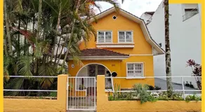 Casa Amarela Blumenau Hostel e Espaço Multicultural - Image 5