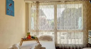 Quiet studio with balcony near the beach - Image 5