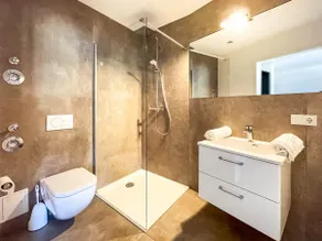 Stilvolles Apartment mit Parkplatz | barrierefrei - Image 2