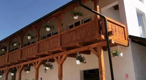 Conacul Birtoc Refugiu Tradițional în Maramureș - Image 2