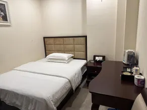 Golden Holiday Business Hotel - Image 5