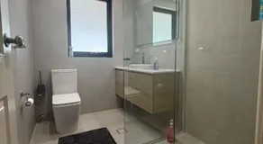 Comfortable Room in Spacious Greenacre Home - GA1 - Image 2