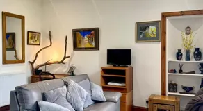 4B Millhill Street - Image 2