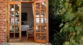 Kate Owen Art House - Image 3