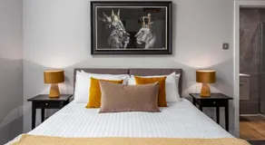 Seafield House - Donnini Apartments - Image 2