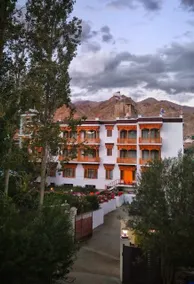 Hotel Jigmet - Image 5