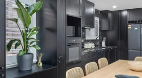 Modern 3BR with Alfresco dining & Garage - Image 2