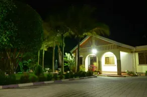 Sheevy"s Bed N Breakfast - Image 3