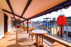 Destination Youth Hostel-Walk 5 minutes to east entrance of national park,Coffee,Book tickets,Laundry service,Experienced tour guide service - Image 2