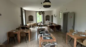 Logis Hôtel & Restaurant Le Parcey - Image 3
