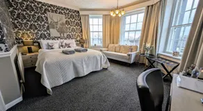 Graham Arms Inn - Image 2