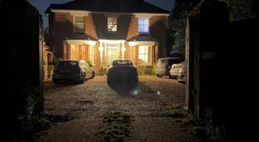 Little Grove in Gatwick - Image 3