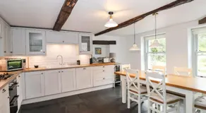 The Mews - Image 3