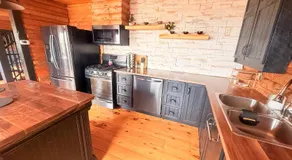 Thanu Shack - Image 3