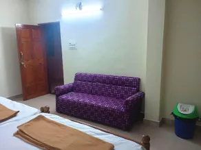 R. R. Comforts, Boarding & Lodging Nelyadi - Image 5