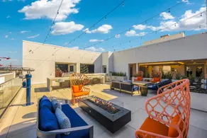 The Hollywood Highline 2 bed Apt WITH FREE PARKING in Hollywood - Image 5