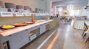 Family Hotel Mediterraneo - Azzurro Club - Image 4