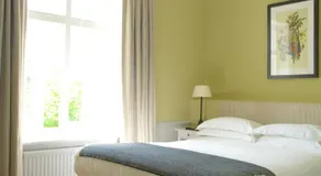 The Manor at Sway – Hotel, Restaurant and Gardens - Image 2