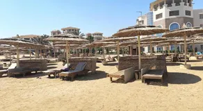 Royal Beach Resort - Image 3