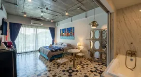 River Art Hotel - Image 2