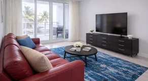 Spacious 2 BR Apartment in Dania Beash - Image 2