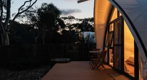 Numie Wattle Cocoon with Hot Tub Waterfront - Image 2