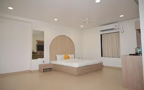 Bhama Lake Resort - Image 3