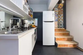 LOC HOSPITALITY Urban Suites - Image 3