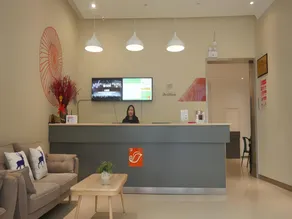 Shell Xinxiang Weibin District Railway Station Department Store Hotel - Image 4