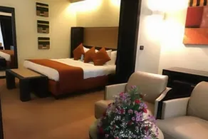 Lake Victoria Hotel - Image 2