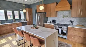 Sleeps 30+ • 10BR Mansion •Events • Bar • Backyard - Image 4