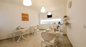 Lenotti Bed and Breakfast - Image 3