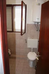 Apartment Deni A2 Vinisce, Riviera Trogir - Image 2