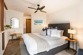 The Lookout | Sweeping views of Eagle Bay - Image 3