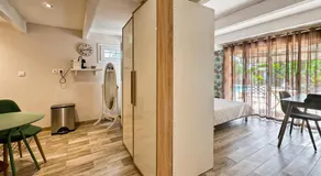 Studio tout confort avec vue sur piscine - Image 2