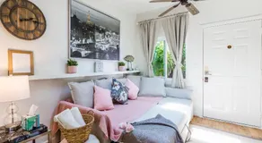 Stunning 2-Bedroom Home near Downtown Culver - Image 2