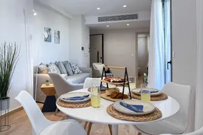 Stylish 1BDR Penthouse with Roof Terrace - Image 4
