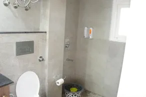 CLUB HOUSE APARTMENTS Near Mall Road - Image 3