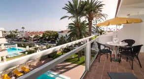 Apartamentos Montemayor - Image 2