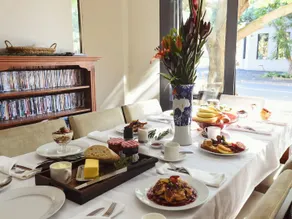 Lily Sands Inn - Image 2