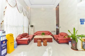 Shell Hotel (Wuzhou Nanning Department Store Canghai Lake High-speed Railway South Station Branch) - Image 4