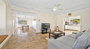 Blue Coast Bliss - Pet Friendly - Image 2
