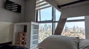 studyo at high flat - Image 3