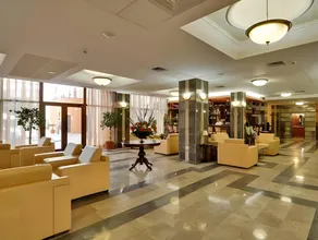 Hotel Saturn - Image 4