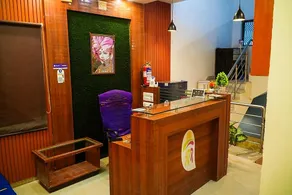 Hotel Paras Residency - Image 2