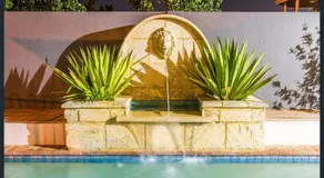 The Studio on Barberry with a Pool - Image 5