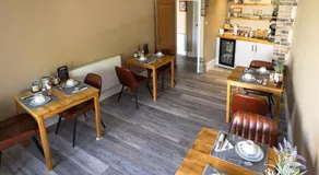 Sleepy Puffin Guest House - Image 3